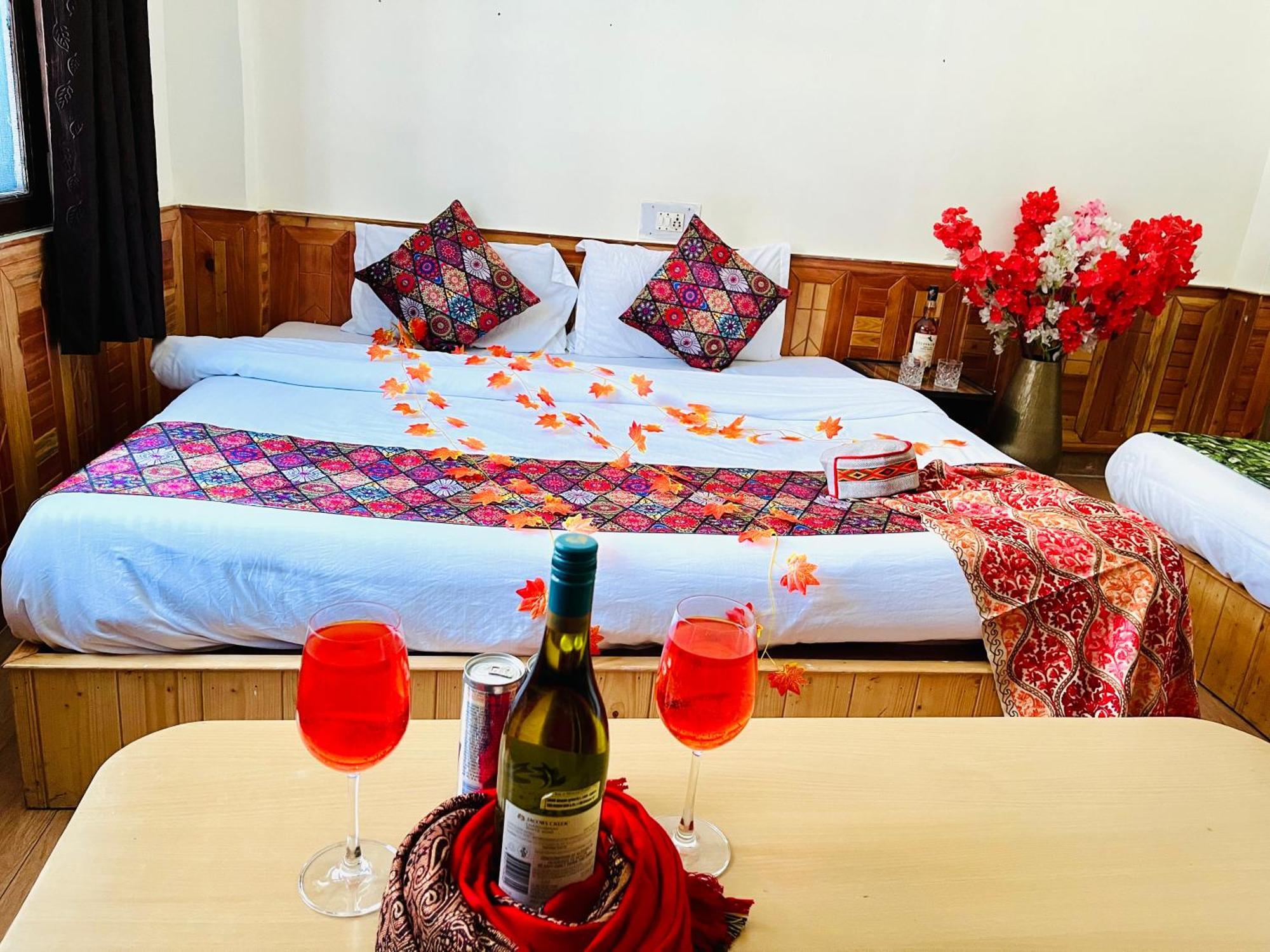 Hotel Dream Valley Kasol #Near Mall Road #River View #Parking #Gaming Zone #Open Terrace #Restaurant Exterior foto